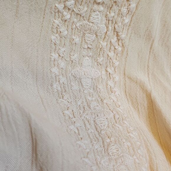 American Eagle Outfitters Palest Peach Eyelet Shorts Romper, M - Picture 10 of 10